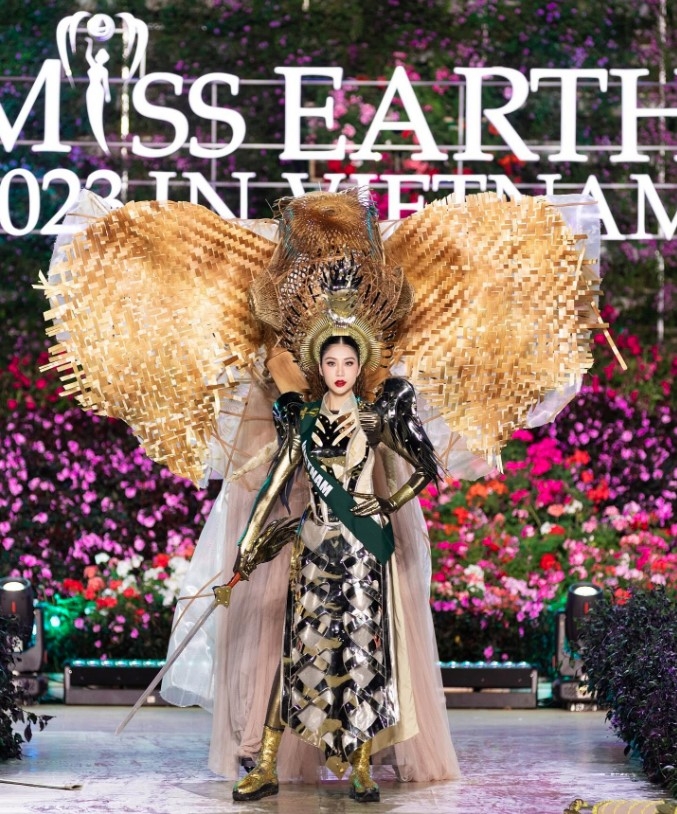 Vietnamese beauty makes Top 12 Best National Costume at Miss Earth 2023